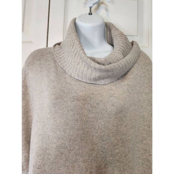 Forever 21 Tan Fuzzy Sweater - Picture 2 of 5